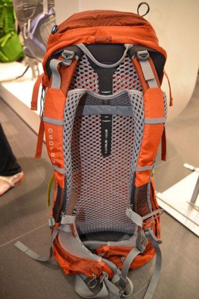 osprey atmos ag 65 absinthe green