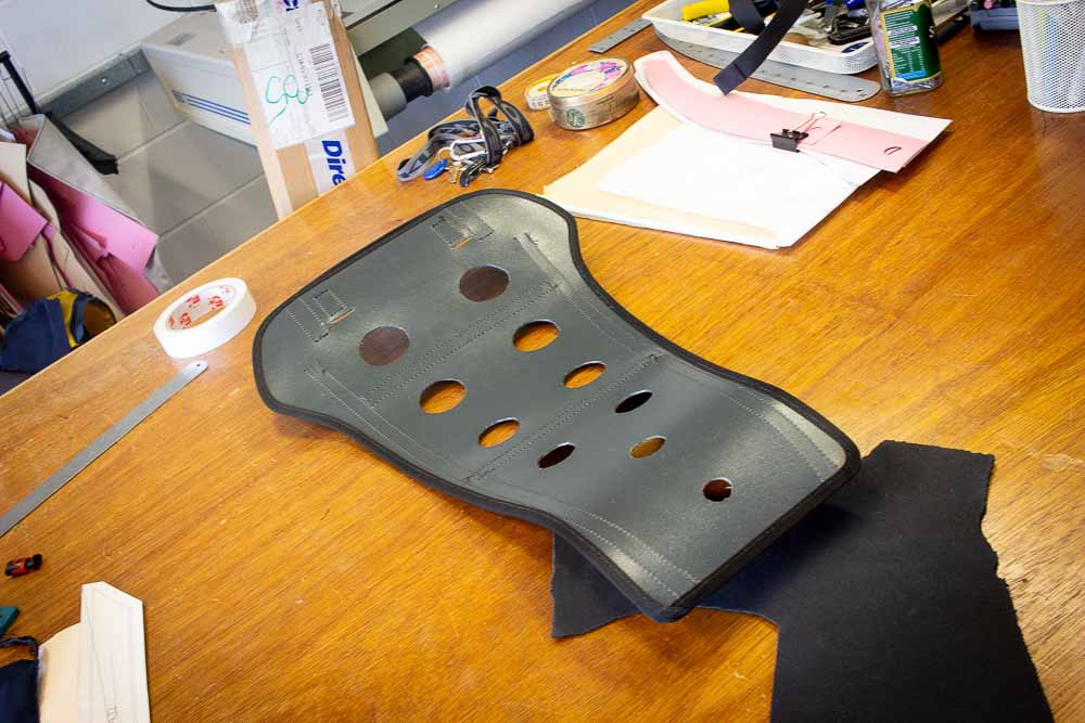 pack_back_plate_at_the_hert_of_the_carry_system